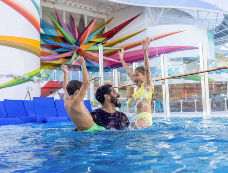 Royal Bay℠ Pool (LE)